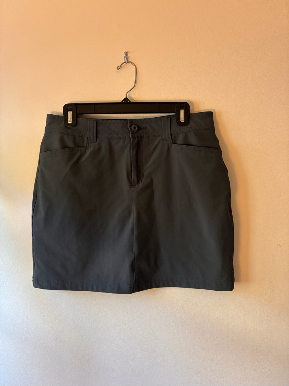 Eddie Bauer Women's Dark Gray Mini Skort